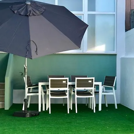 Apt. With Patio In Belem Lisboa